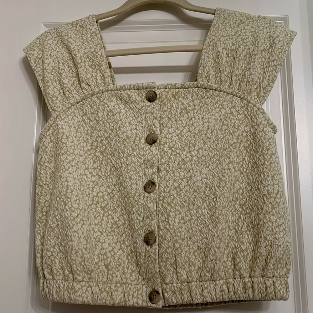 NWT Top